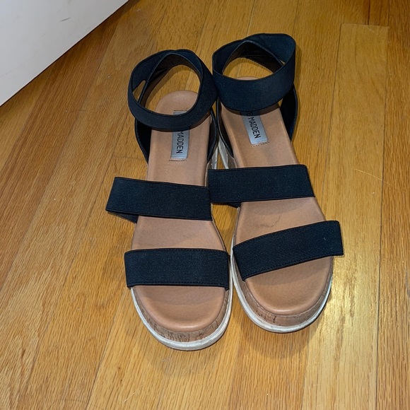 Steve Madden Platform Sandals - Picture 5 of 7